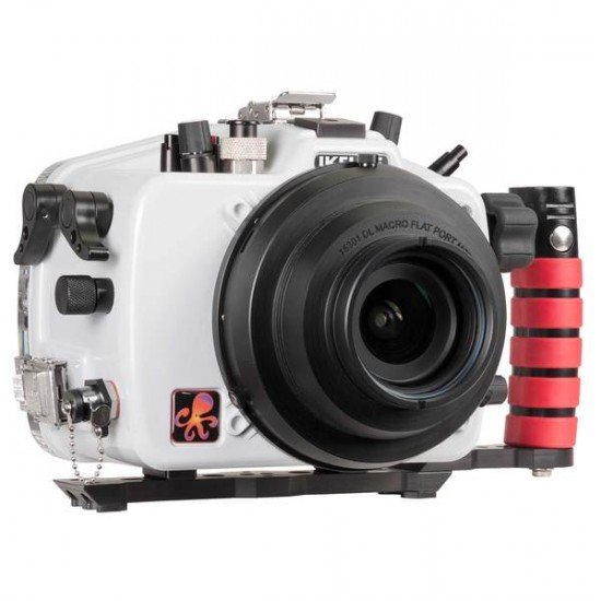 Ikelite 200DL Housing for Nikon D750