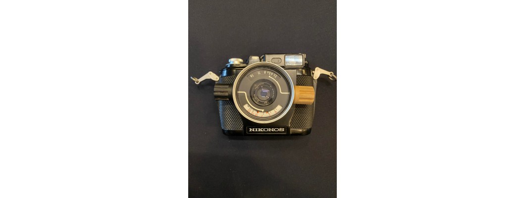 1968年Nikonos II代水下相機