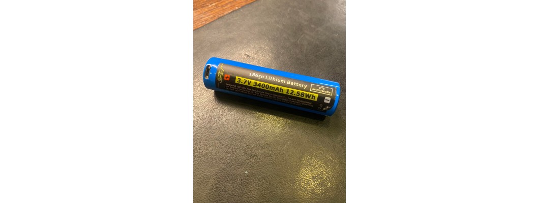F.I.T. 18650電池自帶macro USB充電口