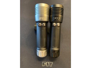 F.I.T. 1300FSL 超輕量多功能手電。專業導潛必備。