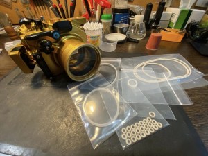 維修日記 2022-09-17: Acquapazza RX1005 防水殼大保養，更換破裂開關