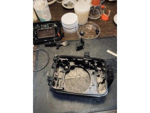 維修日記 2022-10-16: Nauticam GX1 被開一個洞，要幫客人氬焊密封後再做保養