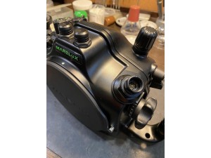 Marelux 海力士防水盒 可以安裝 5pin 接座 for sync cord