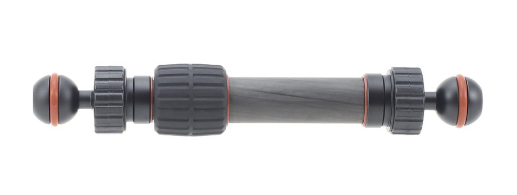 INON 發表 SS 長度規格的碳纖伸縮燈臂 - Carbon Telescopic Arm SS