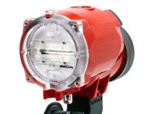 INON S-2000 閃光燈前端下方預留的缺口有什麼功能？