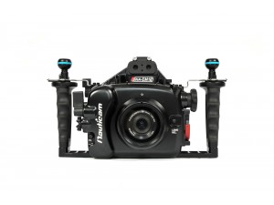 Nauticam E-M1 Mark II + Athena 8mm 高品質光學玻璃魚眼鏡頭罩，搭配 Olympus 8mm 魚眼鏡頭