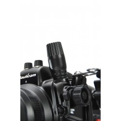 Nauticam M16 雙用真空閥 (與低壓充氣軟管兼容,可快速斷開) Nauticam M16 雙用真空閥 (與低壓充氣軟管兼容,可快速斷開)