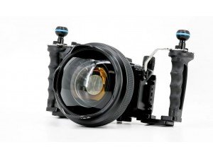 Nauticam 特地為卡片機打造的一款更小巧、輕便的水下廣角轉換鏡 WWL-C